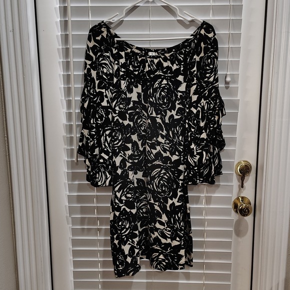 Uncle Frank Dresses & Skirts - Uncle Frank Floral Mini Dress Women S Black White Ruffle Bell Sleeve Whimsigoth